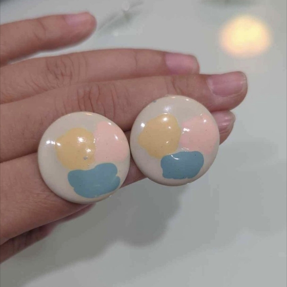 vintage style earrings - Picture 8 of 13